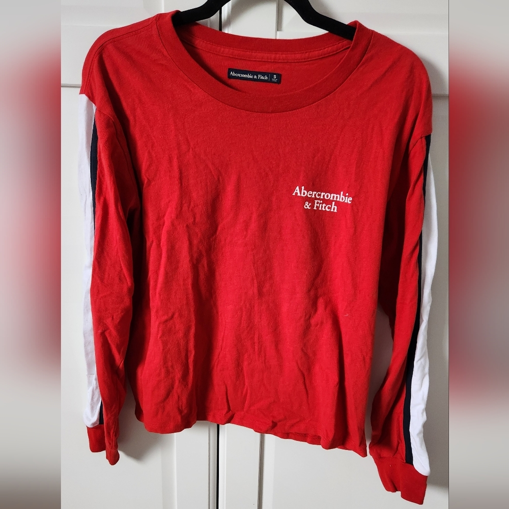 ABERCROMBIE & FITCH 90'S red sweater